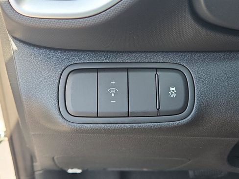 New 2026 Hyundai Venue SEL FWD image 25