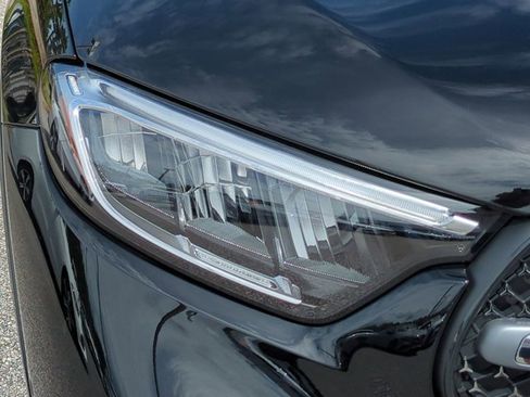 Used 2026 Mercedes-Benz GLC 300 GLC 300 image 10