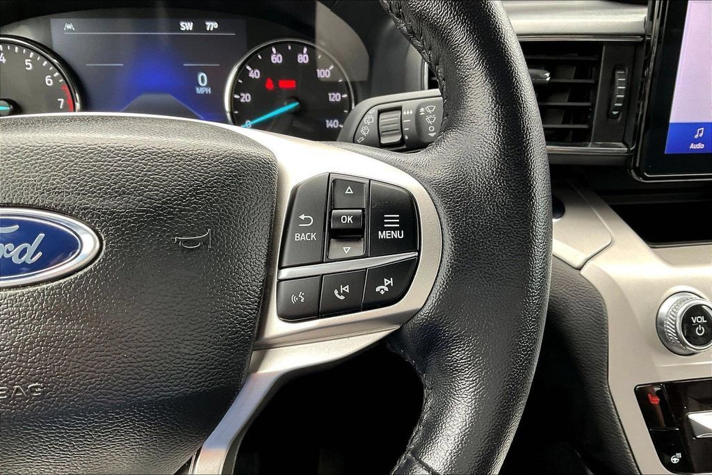 Used 2024 Ford Explorer XLT w/ Equipment Group 202A AWD/4WD image 15
