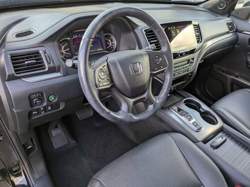 Certified 2023 Honda Passport EX-L image 2