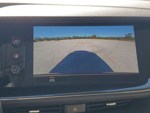 Used 2023 Buick Envision Essence image 30