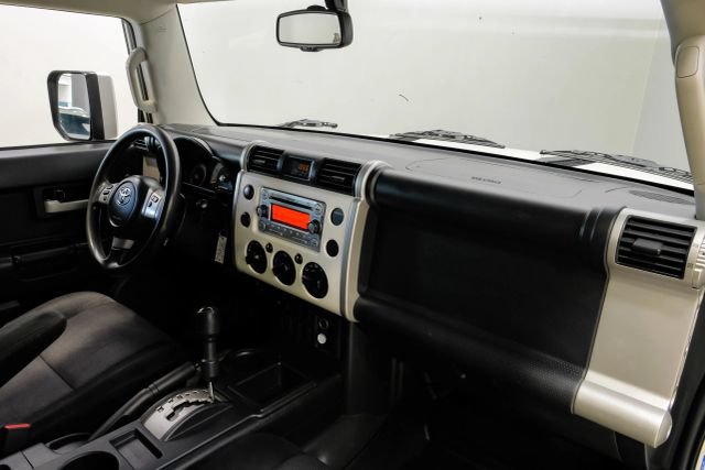 Used 2012 Toyota FJ Cruiser 2WD w/ Convenience Pkg image 17