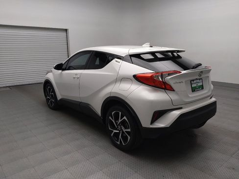 Used 2018 Toyota C-HR XLE image 5