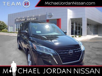 New 2025 Nissan Kicks S