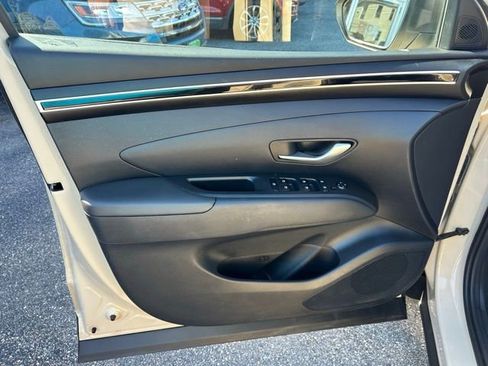 Used 2022 Hyundai Santa Cruz SE image 13