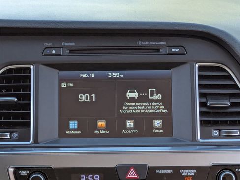 Used 2017 Hyundai Sonata SE w/ Cargo Package image 18