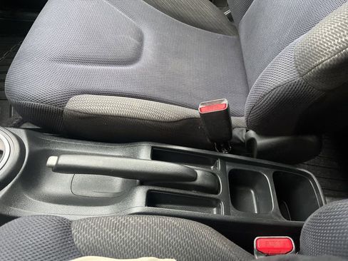 Used 2012 Honda Fit Sport image 25