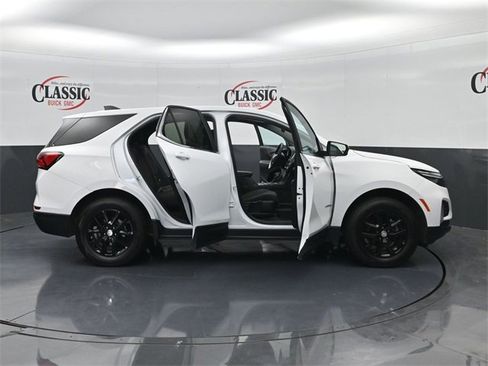 Used 2023 Chevrolet Equinox LT w/ LPO, Floor Liner Package image 33