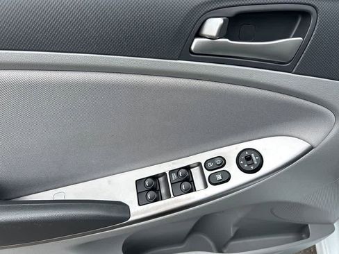 Used 2016 Hyundai Accent SE w/ Option Group 02 image 14