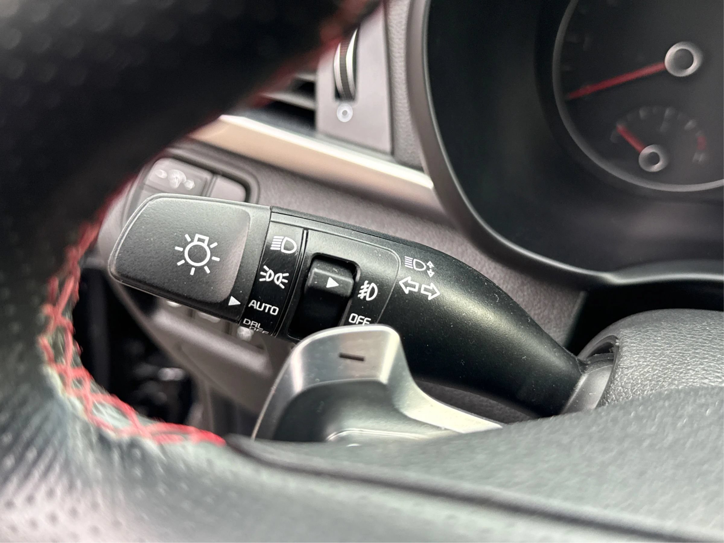 Used 2018 Kia Optima SX FWD image 17