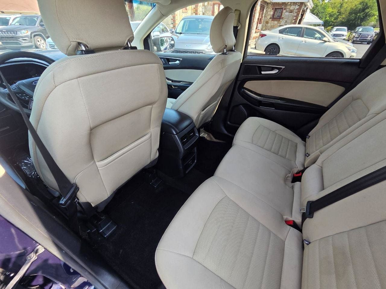 Used 2016 Ford Edge SE FWD image 15