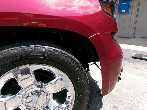 Used 2017 Chevrolet Tahoe LT w/ LT Signature Package image 8