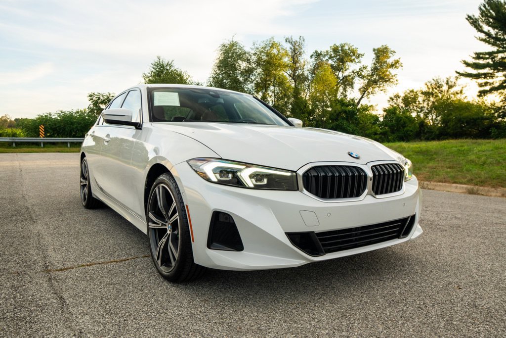 Certified 2023 BMW 330i xDrive Sedan w/ Premium Package AWD/4WD image 12