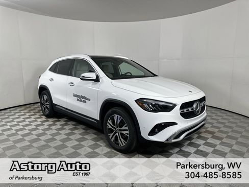 Used 2025 Mercedes-Benz GLA 250 4MATIC image 1