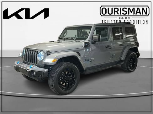 Used 2023 Jeep Wrangler Unlimited Sahara w/ Cold Weather Group image 2