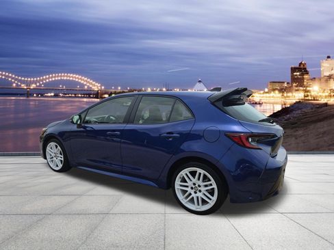 Used 2026 Toyota Corolla SE FWD image 3