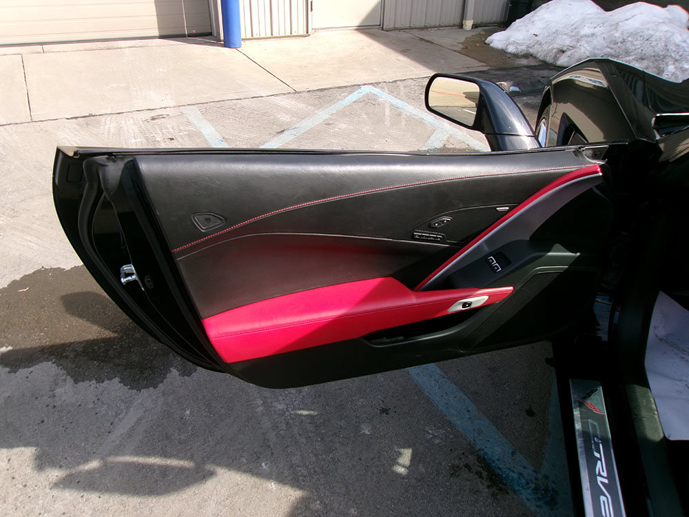 Used 2014 Chevrolet Corvette Stingray Convertible w/ 3LT Preferred Equipment Group RWD image 13