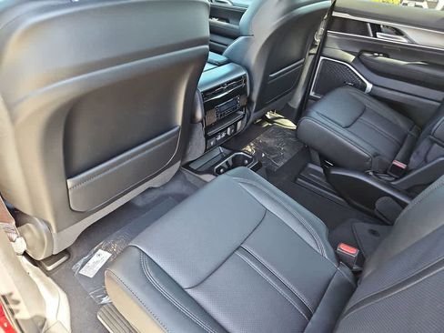New 2026 Jeep Grand Wagoneer Limited AWD/4WD image 19
