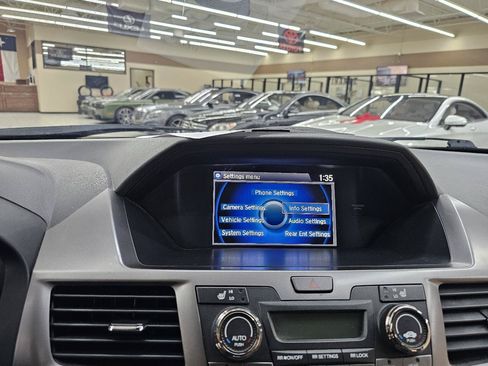 Used 2015 Honda Odyssey EX-L image 32