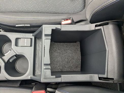 Used 2025 Subaru Forester Premium image 27