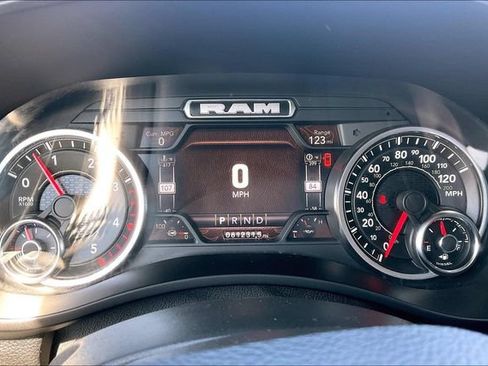 Used 2022 RAM 3500 Laramie AWD/4WD image 22