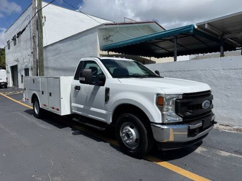 Used 2022 Ford F350 XL w/ Power Equipment Group RWD image 8