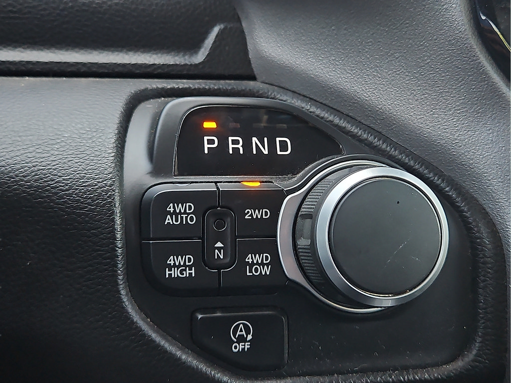 Used 2025 RAM 1500 Big Horn AWD/4WD image 18