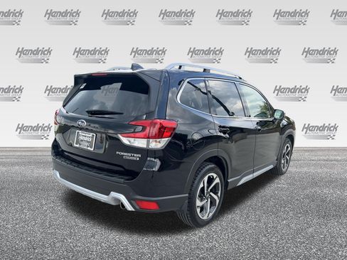 Used 2022 Subaru Forester Touring AWD/4WD image 9