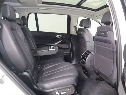 Used 2020 BMW X7 xDrive40i w/ Premium Package image 15