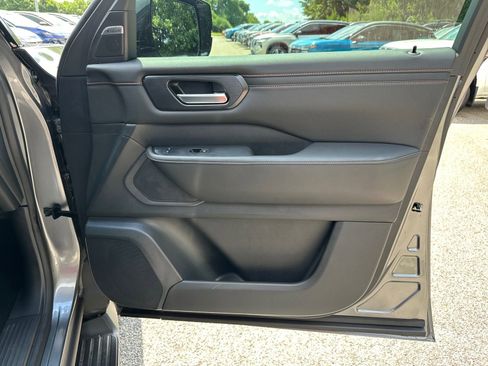 New 2025 Nissan Armada PRO-4X AWD/4WD image 14
