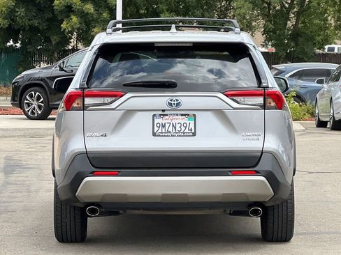 Certified 2022 Toyota RAV4 Limited AWD/4WD image 6