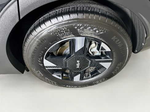 Used 2026 Kia Sportage LX FWD image 11