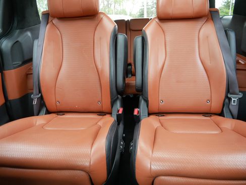 Used 2022 Kia Carnival SX Prestige FWD image 13