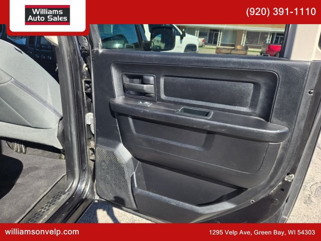 Used 2017 RAM 1500 Express w/ Black Ram 1500 Express Group AWD/4WD image 16