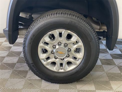 Certified 2024 Chevrolet Silverado 2500 LTZ w/ LTZ Convenience Package image 40