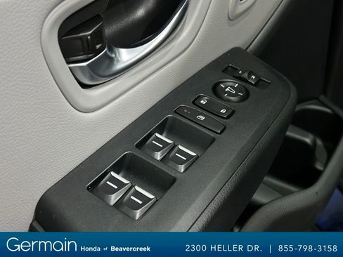 Used 2023 Honda Pilot Touring image 18