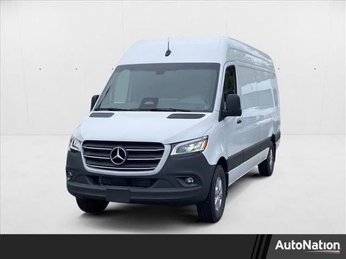 New 2025 Mercedes-Benz Sprinter 2500 image 1