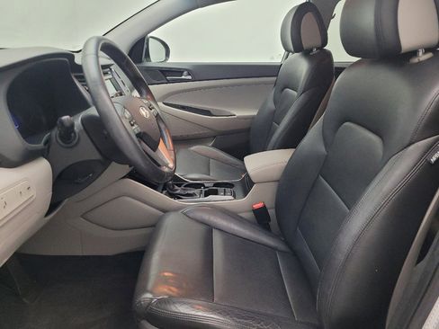 Used 2017 Hyundai Tucson Sport image 17