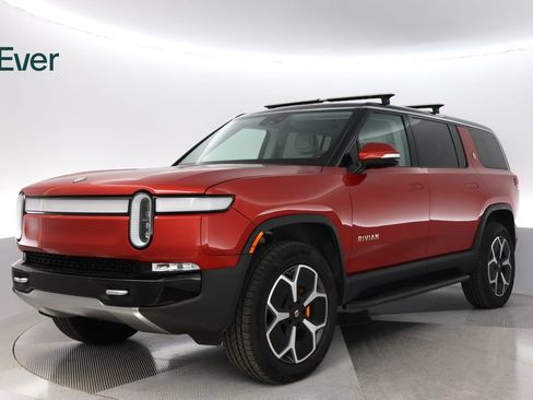 Used 2023 Rivian R1S Adventure AWD/4WD image 2
