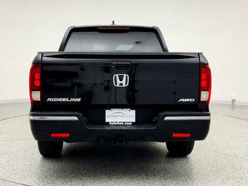 Used 2020 Honda Ridgeline Sport image 6