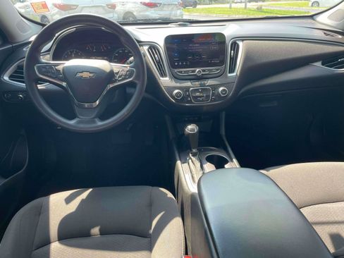 Used 2020 Chevrolet Malibu LS FWD image 14