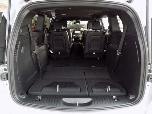 New 2026 Chrysler Pacifica Select FWD image 34