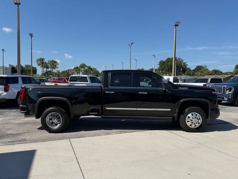 Used 2024 Chevrolet Silverado 3500 High Country w/ High Country Premium Package AWD/4WD image 4