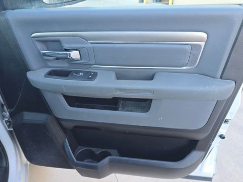 Used 2019 RAM 1500 Big Horn image 28