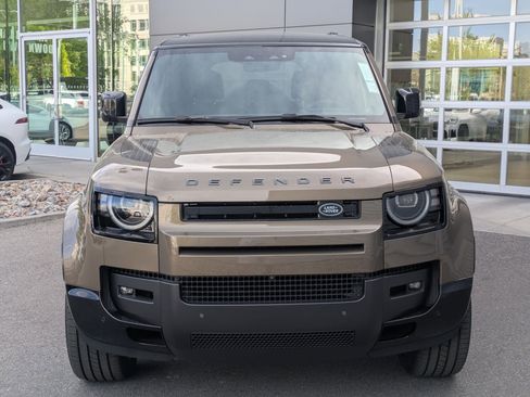 New 2026 Land Rover Defender 110 X-Dynamic SE AWD/4WD image 2