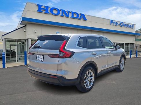 Used 2023 Honda CR-V EX image 4