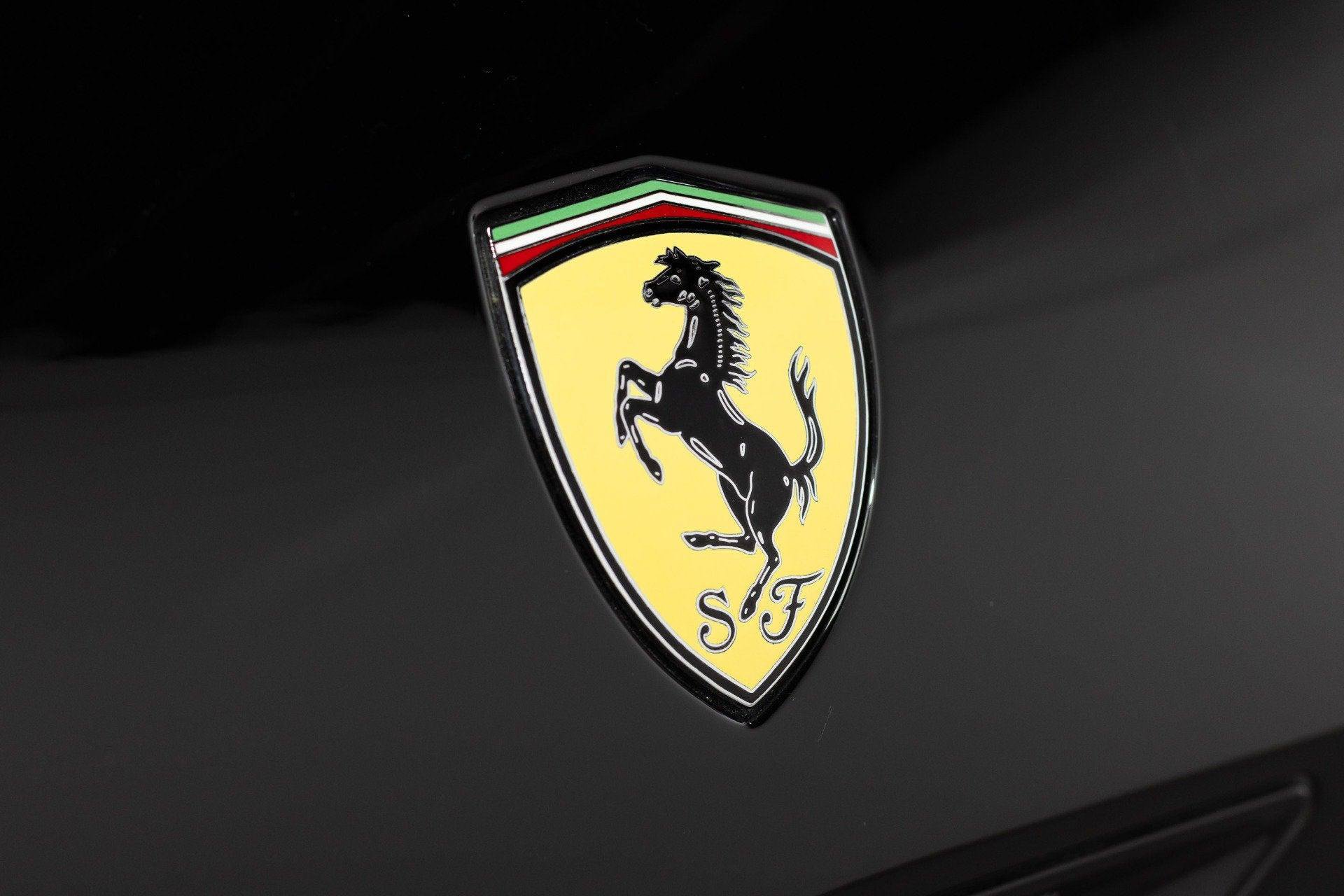 Used 2010 Ferrari California RWD image 28