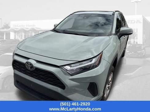 Used 2023 Toyota RAV4 XLE w/ Convenience Package FWD image 2