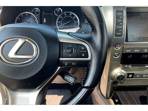 Used 2021 Lexus GX 460 Premium image 21