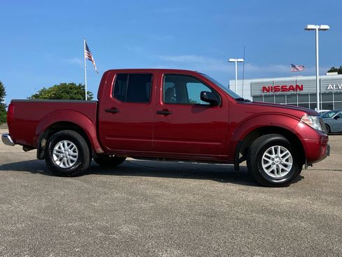 Used 2018 Nissan Frontier SV AWD/4WD image 1